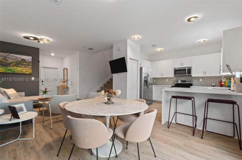 403 NE 212th St, Miami FL - photo 12 of 58