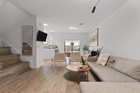 403 NE 212th St, Miami FL - photo 7 of 58