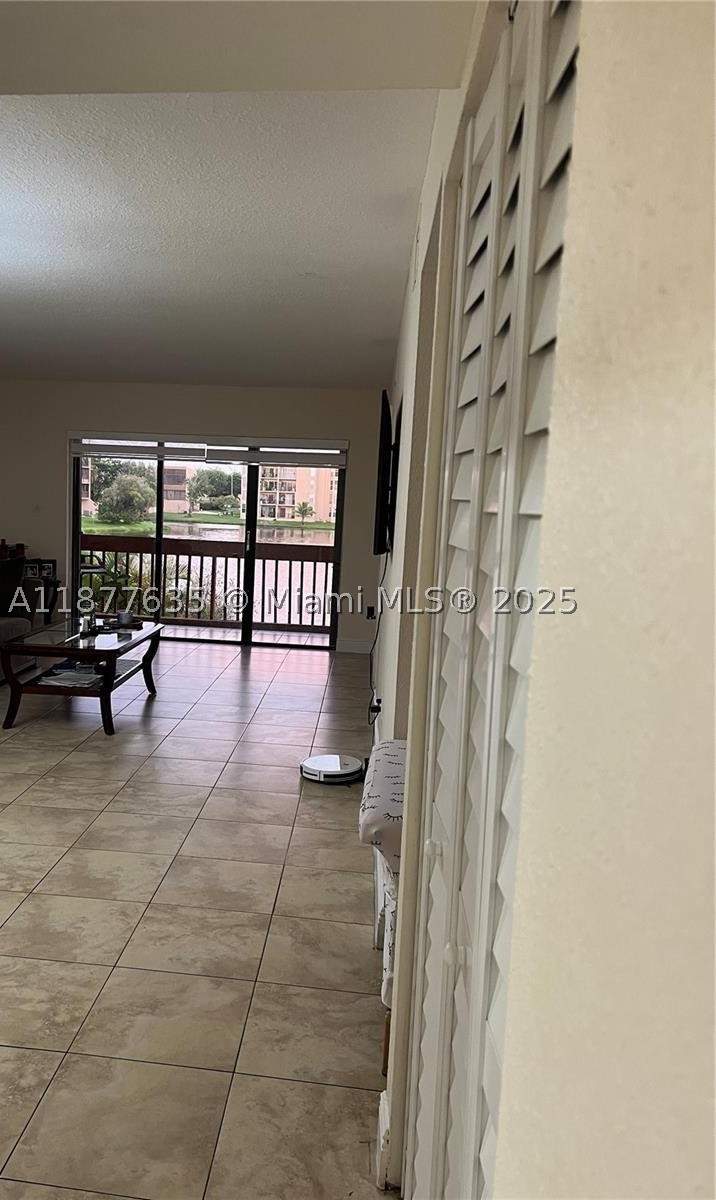 2 bedroom Condominium at 8875 Fontainebleau Blvd 203, Pine Lake Village Condo, Miami — photo 3