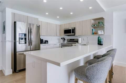5601 Collins Ave 1011, Miami Beach FL - photo 11 of 32