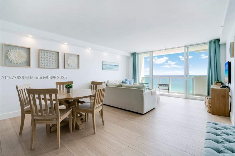 1 bedroom Condominium at 5601 Collins Ave 1011, The Pavilion Condo, Miami Beach — photo 4