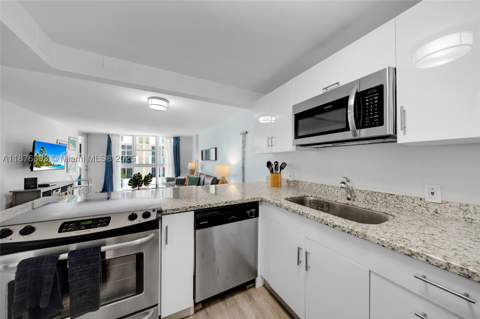 1228 West Ave 312, Miami Beach FL - photo 8 of 31