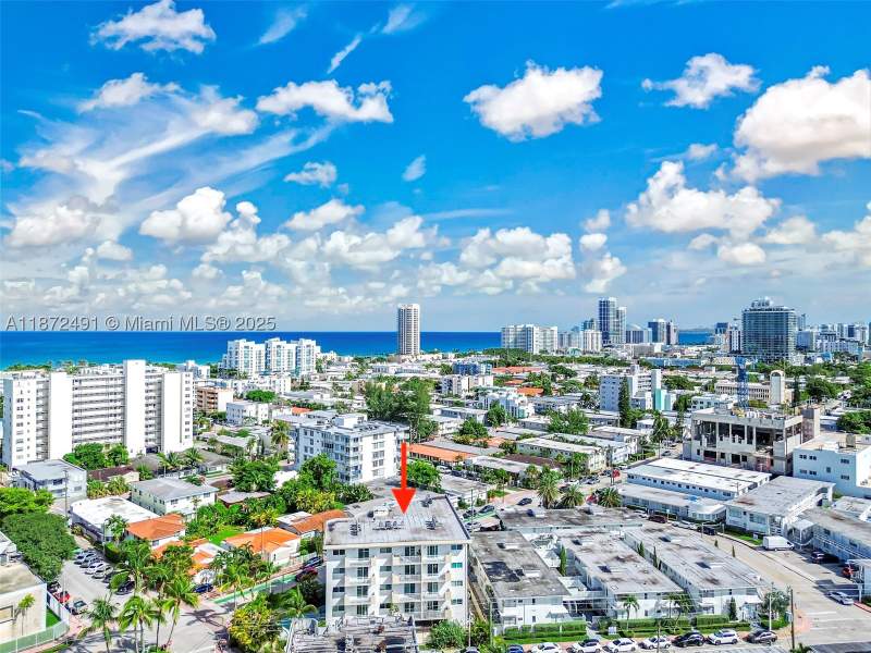 2 bedroom Condominium at 7830 Dickens Ave 202, Dickens Gardens Condo, Miami Beach — photo 4