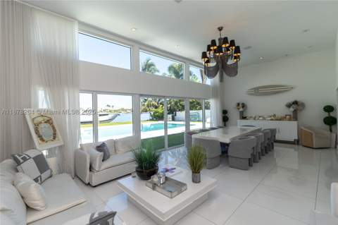 1215 N Biscayne Point Rd, Miami Beach FL - photo 12 of 54