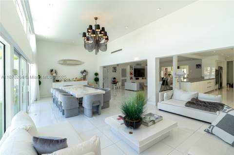 1215 N Biscayne Point Rd, Miami Beach FL - photo 13 of 54