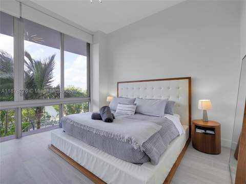 16385 Biscayne Blvd 105, North Miami Beach FL - photo 20 of 25