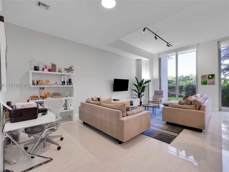 3 bedroom Apartment at 16385 Biscayne Blvd 105, The Harbour, North Miami Beach — photo 4