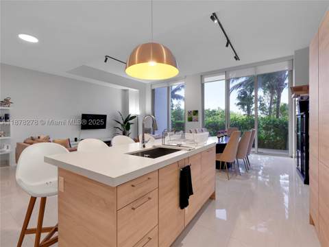 16385 Biscayne Blvd 105, North Miami Beach FL - photo 6 of 25