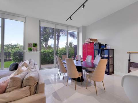 16385 Biscayne Blvd 105, North Miami Beach FL - photo 8 of 25