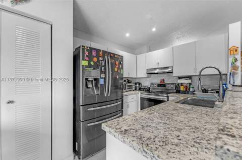 8101 SW 159th Ct, Miami FL - photo 9 of 36