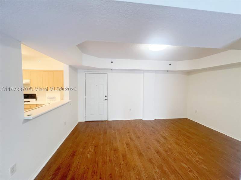 3 bedroom Condominium at 9340 Fontainebleau Blvd W206, Keystone Courts Condo, Miami — photo 5