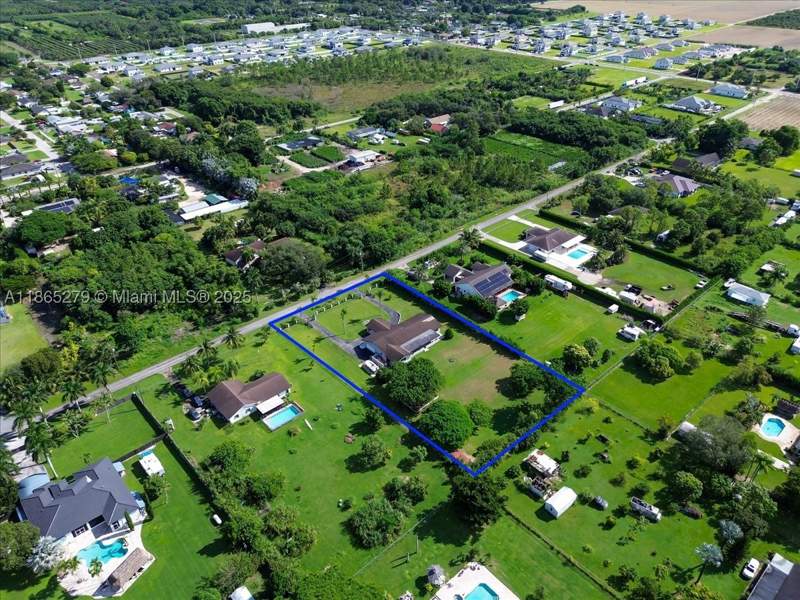 4 bedroom SingleFamilyResidence at 19926 SW 326th St, Redland, Homestead — photo 2