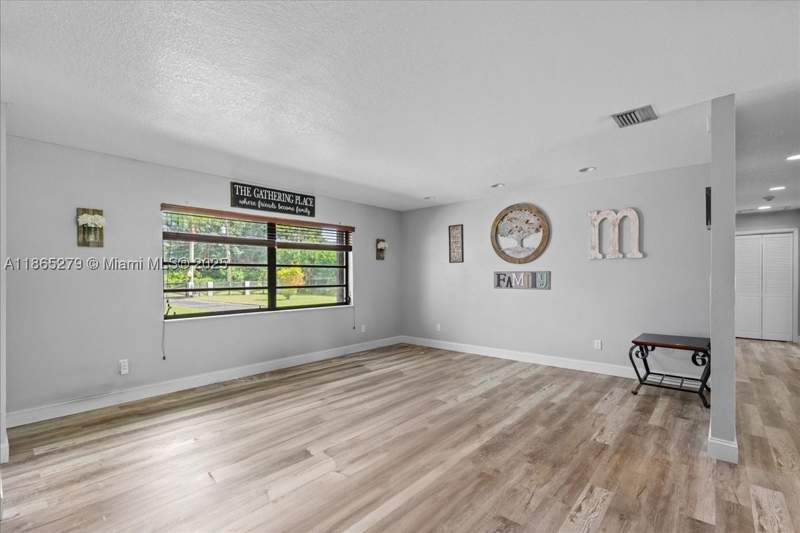 4 bedroom SingleFamilyResidence at 19926 SW 326th St, Redland, Homestead — photo 3