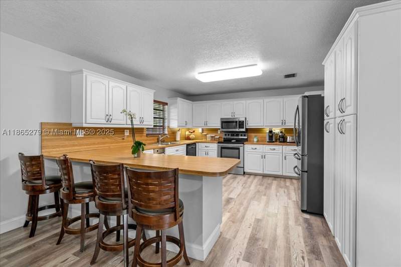4 bedroom SingleFamilyResidence at 19926 SW 326th St, Redland, Homestead — photo 5