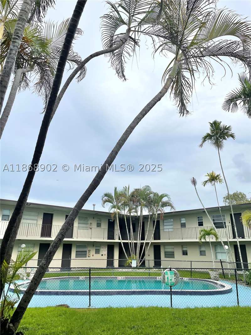 1 bedroom Condominium at 3901 SW 112th Ave 46, Villas Of West Bird Condo, Miami — photo 1