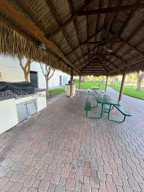 19501 S W country Club dr 1706, Aventura FL - photo 17 of 18