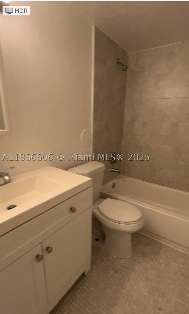 2 bedroom Condominium at 498 NW 165th St Rd D-101, Montecarlo Condo, Miami — photo 2