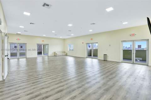 816 NW 11th St 905, Miami FL - photo 12 of 14
