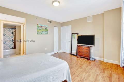 816 NW 11th St 905, Miami FL - photo 6 of 14