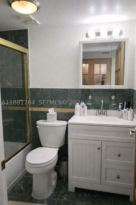 1621 Collins Ave 701, Miami Beach FL - photo 16 of 17