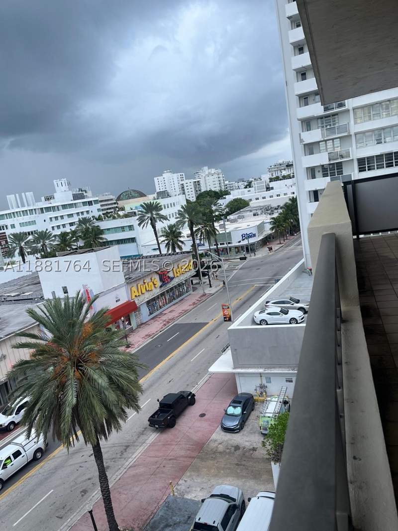 2 bedroom Condominium at 1621 Collins Ave 701, The Georgian Condo, Miami Beach — photo 5