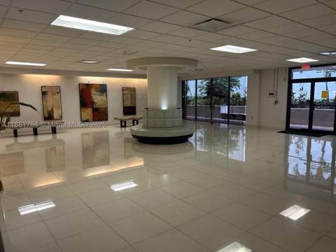 1621 Collins Ave 701, Miami Beach FL - photo 7 of 17