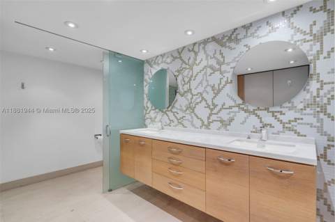 155 Ocean Lane Dr 300, Key Biscayne FL - photo 22 of 37