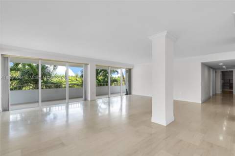 155 Ocean Lane Dr 300, Key Biscayne FL - photo 7 of 37