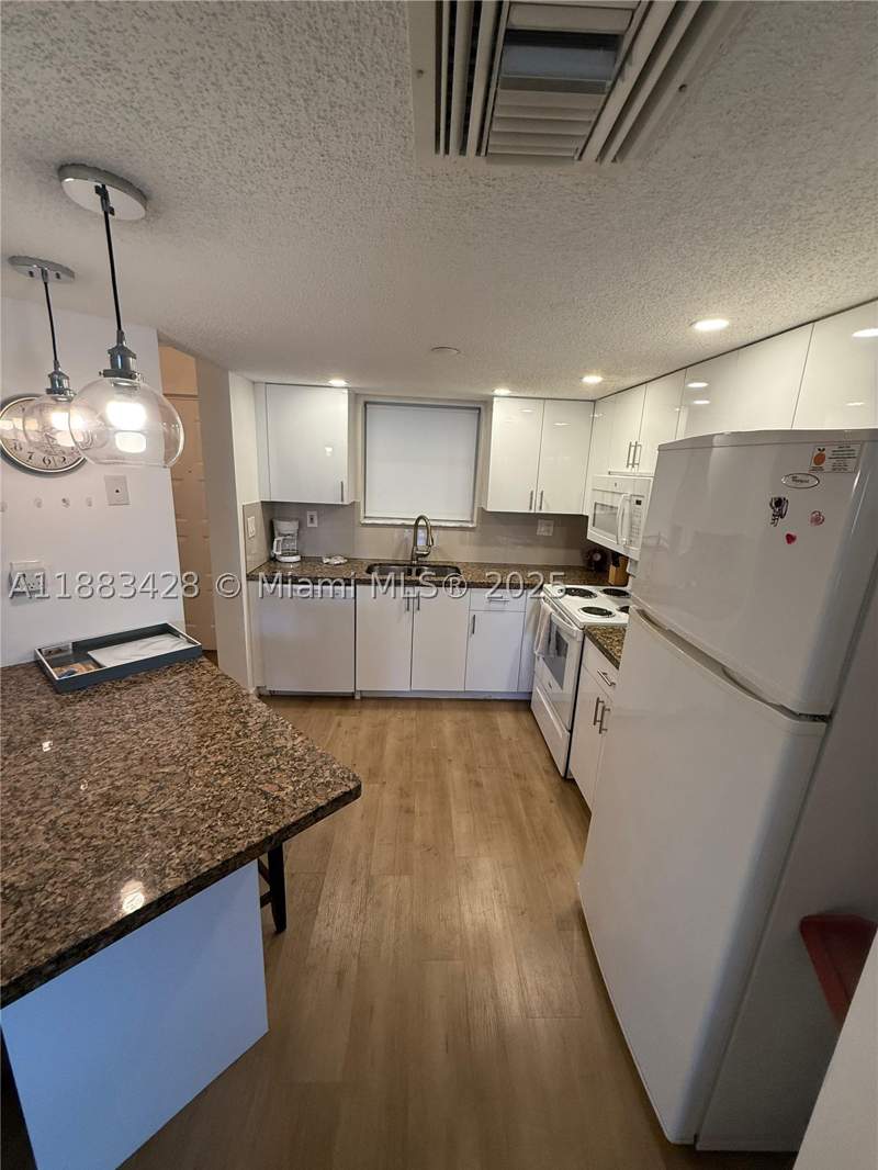 2 bedroom Condominium at 17801 N Bay Rd 505, Le Frontenac Condo, Sunny Isles Beach — photo 4
