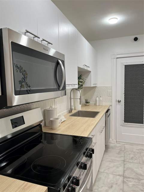 11685 Canal Drive 304, North Miami FL - photo 7 of 25