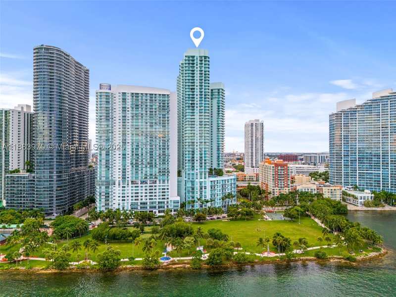2 bedroom Condominium at 1900 N Bayshore Dr 4018, Quantum On The Bay Condo, Miami — photo 1