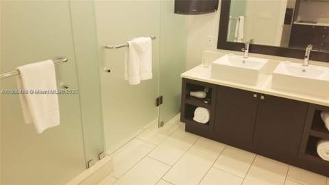 5300 NW 87th Ave 415, Doral FL - photo 9 of 11