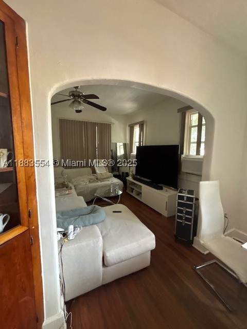 2643 NW 23rd Ct, Miami FL - photo 7 of 11