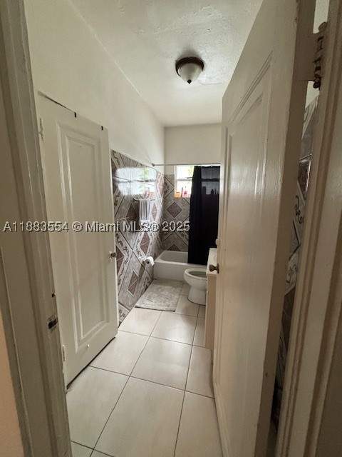 2643 NW 23rd Ct, Miami FL - photo 9 of 11
