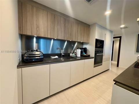 1000 Brickell Plz 3302, Miami FL - photo 17 of 26
