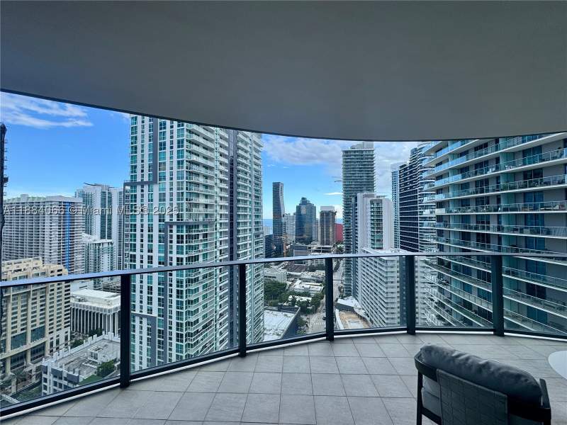 3 bedroom Condominium at 1000 Brickell Plz 3302, Brickell Flatiron Condo, Miami — photo 3
