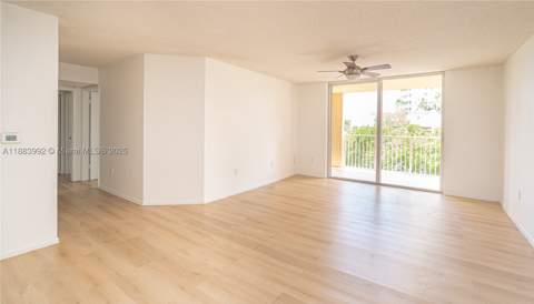 19601 E Country Club Dr 7308, Aventura FL - photo 13 of 55