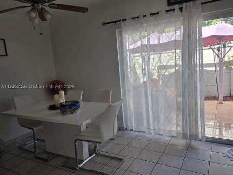 130 SW 115th Ave, Sweetwater FL - photo 8 of 10