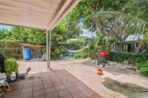 15745 SW 303rd Ter, Homestead FL - photo 16 of 21