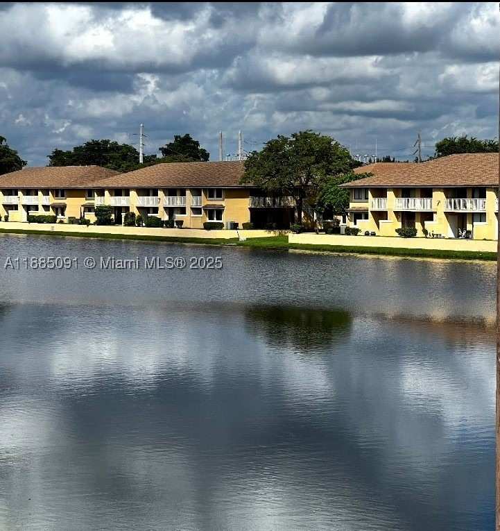2 bedroom Condominium at 415 NW 210th St 206, McArthur Park Misty Lk Co, Miami Gardens — photo 1