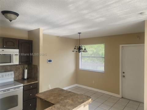 415 NW 210th St 206, Miami Gardens FL - photo 6 of 20
