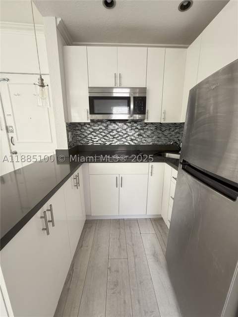119 Menores Ave 11, Coral Gables FL - photo 7 of 8