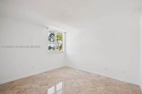 5970 Indian Creek Dr 302, Miami Beach FL - photo 10 of 20