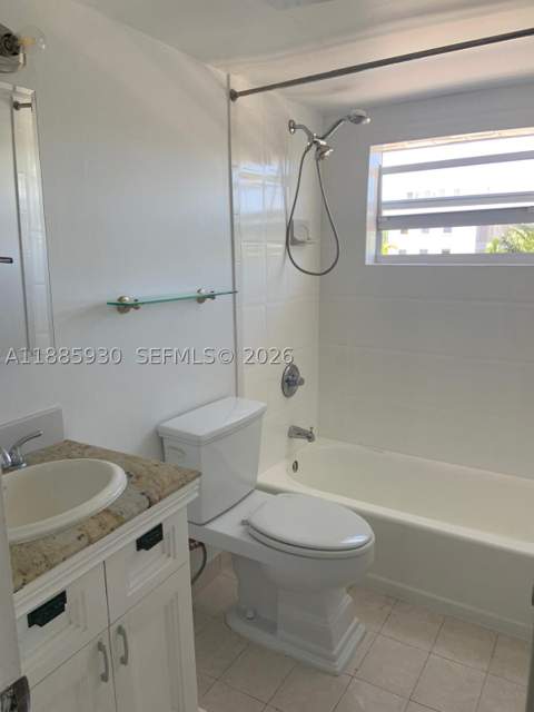 360 Meridian Ave 4C, Miami Beach FL - photo 11 of 14