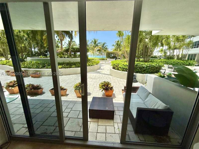 2 bedroom Condominium at 1500 Bay Rd 122S, Flamingo South Beach I Co, Miami Beach — photo 2