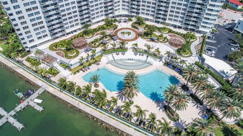 2 bedroom Condominium at 1500 Bay Rd 122S, Flamingo South Beach I Co, Miami Beach — photo 4