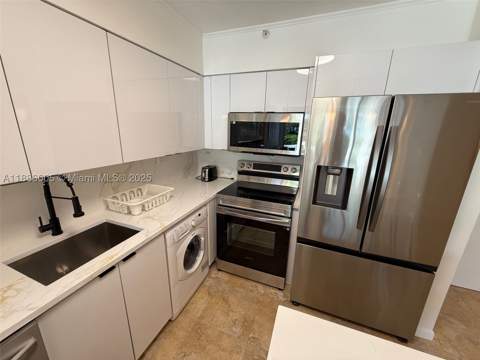 1500 Bay Rd 122S, Miami Beach FL - photo 9 of 44