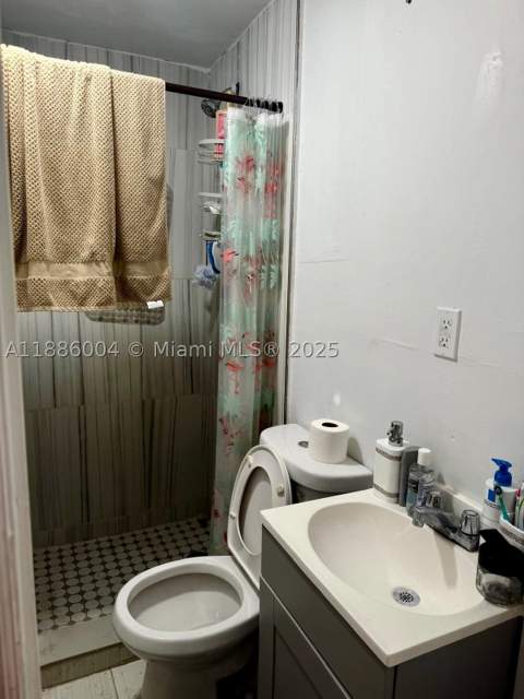 19611 NW 47th Ave, Miami Gardens FL - photo 10 of 21