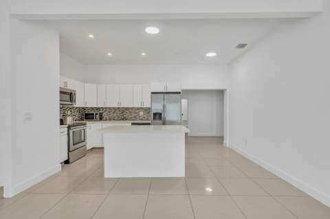 16010 NE 5th Avenue, Miami FL - photo 10 of 59