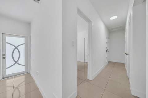 16010 NE 5th Avenue, Miami FL - photo 13 of 59